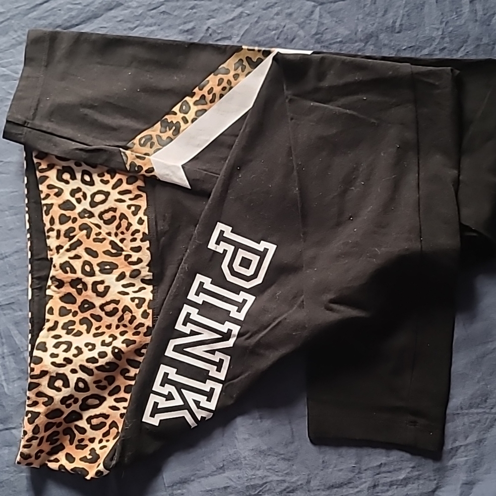 Very comfy leggings-only took the tags never worn